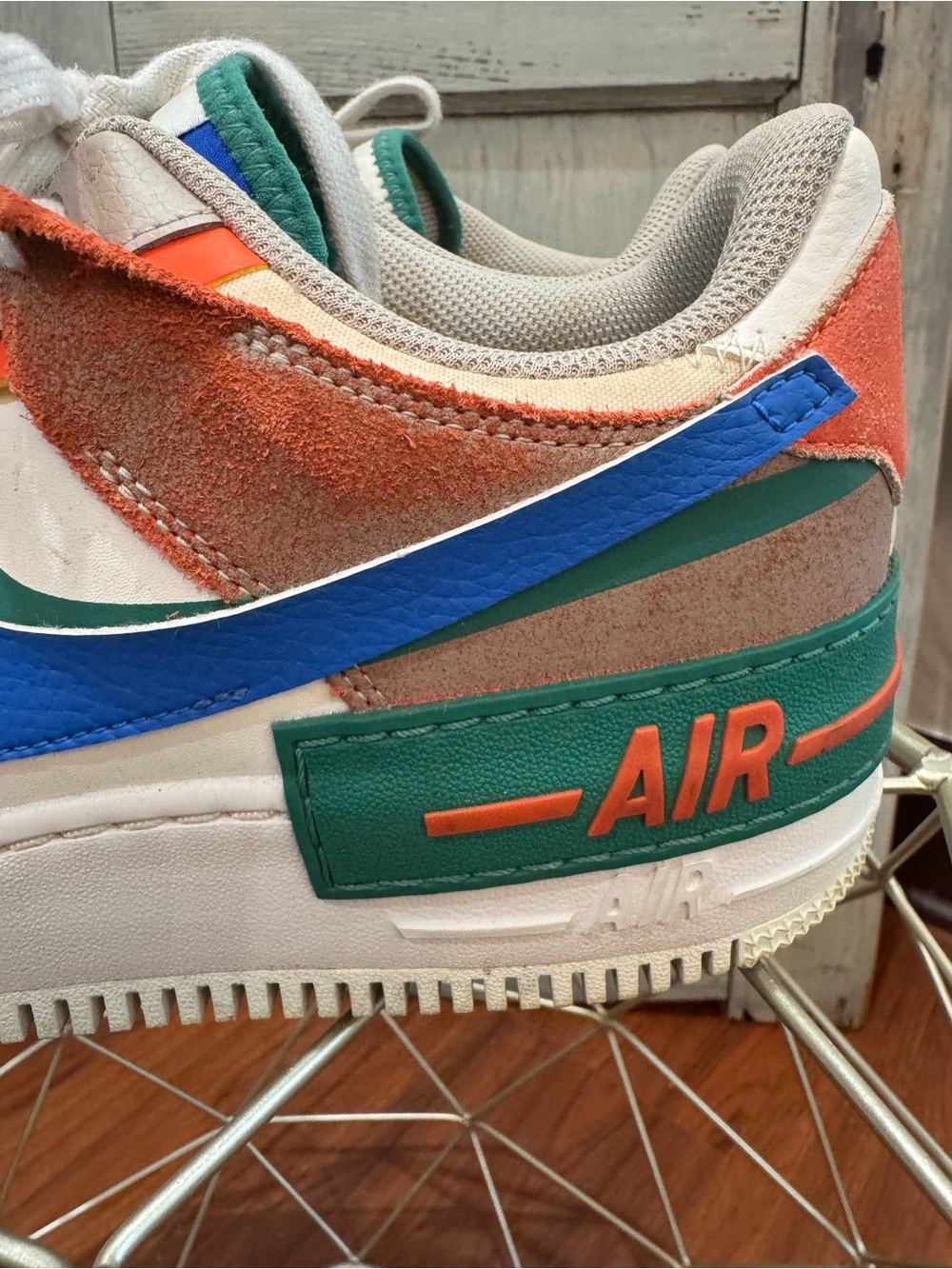 Nike Air Force 1 Low Shadow
Sail Signal Blue Green size 11 - Picture 6 of 13